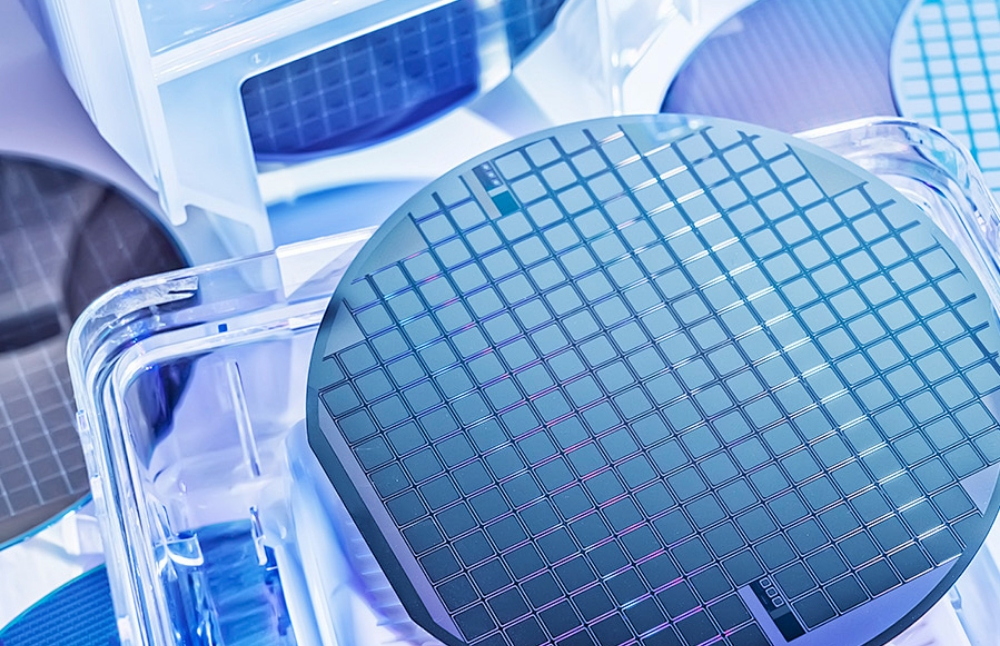 超构材料改写规则：中国 “芯” 撑起大科学装置 “心脏”